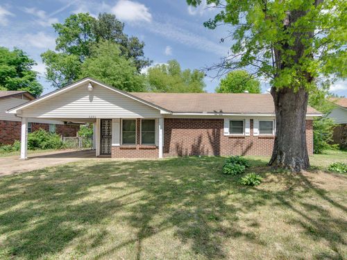 6288 Woodgreen Dr, Millington, TN, 38053-3673 | Card Image