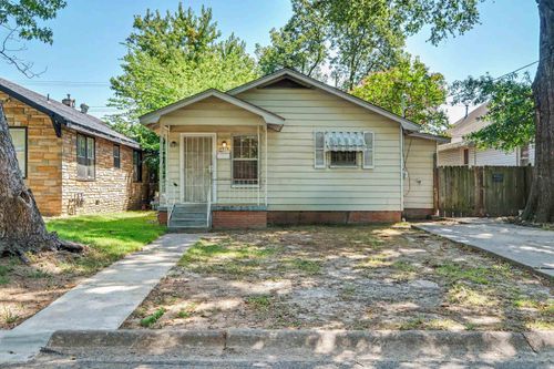 2312 Moss St, North Little Rock, AR, 72114-1916 | Card Image
