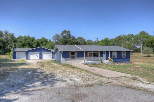 413 E Monroe Dr, Pierce City, MO, 65723-1312 | Card Image