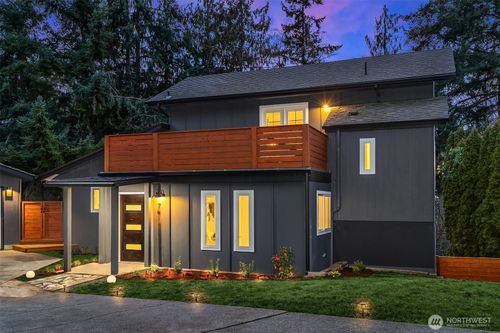 701 10th St, Mukilteo, WA, 98275-1925 | Card Image