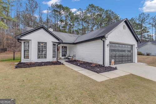 106 Greenfield Ln, Grantville, GA, 30220-2143 | Card Image