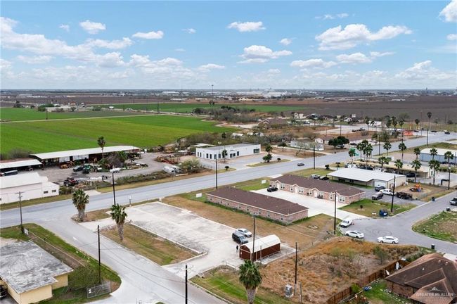 Aerial view featuring a residential view | Image 17