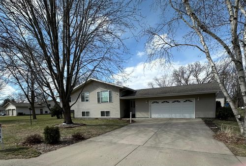 115 6th St Sw, Melrose, MN, 56352-1287 | Card Image