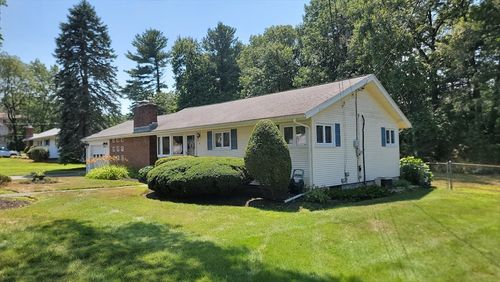 4 Anderson St, Peabody, MA, 01960 | Card Image