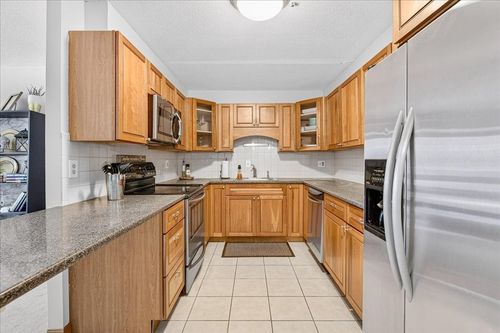 402-55 Tall Oaks Dr, Weymouth, MA, 02190-3508 | Card Image