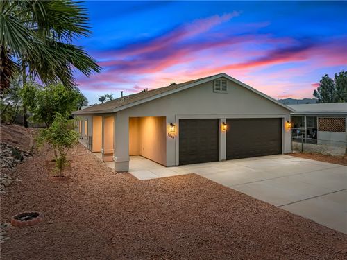 1048 Ramar Rd, Bullhead City, AZ, 86442-7054 | Card Image