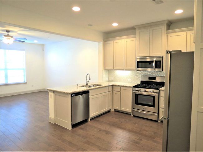 2317 Jameson Ln, Townhouse with 3 bedrooms, 3 bathrooms and null parking in Mckinney TX | Image 5