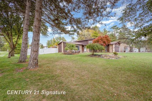 4612 Crutchfield Dr, Saginaw, MI, 48638-6203 | Card Image