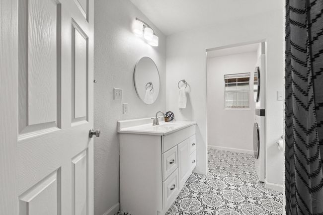 1710 S Walnut St, House other with 2 bedrooms, 2 bathrooms and null parking in Sherman TX | Image 18