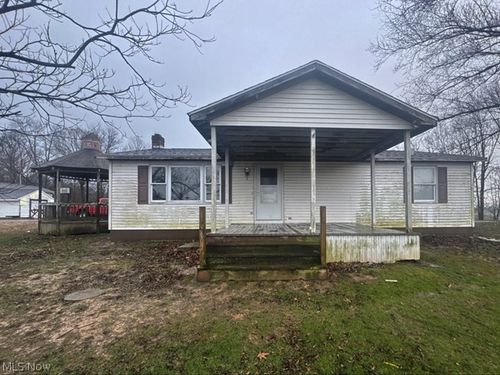 8536 Goddard Craft Ln, Cambridge, OH, 43725-9626 | Card Image