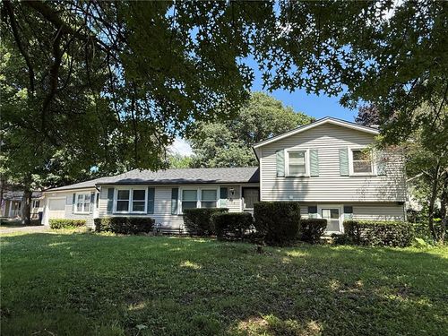 678 Fox Meadow Road, Greece, NY, 14626 | Card Image