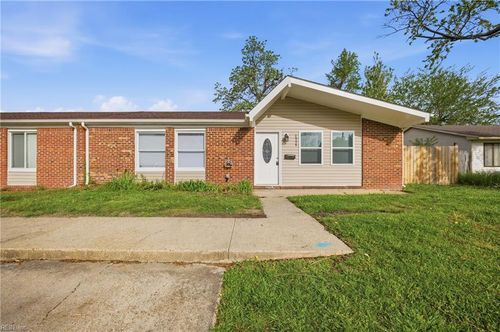 2908 Peppercorn Ct, Virginia Beach, VA, 23453-3229 | Card Image