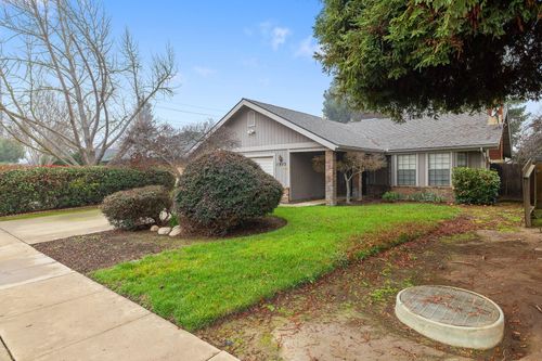 1913 S Johnson St, Visalia, CA, 93277-4787 | Card Image