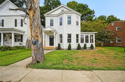 322 Clay St, Franklin, VA, 23851-1815 | Card Image