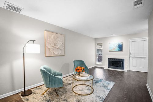 319-4502 Gaston Ave, Dallas, TX, 75246-1076 | Card Image