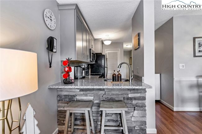 UNIT-1215 - 301 Pinnacle Inn Rd, Condo with 2 bedrooms, 2 bathrooms and null parking in Beech Mountain NC | Image 18