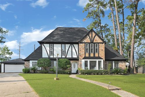 5418 Old Lodge Dr, Houston, TX, 77066-1621 | Card Image