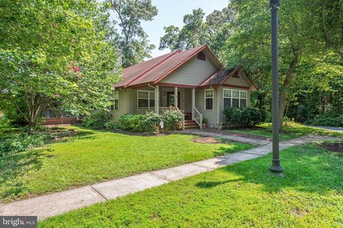 2 Cromwell Dr, OCEAN VIEW, DE, 19970-2908 | Card Image