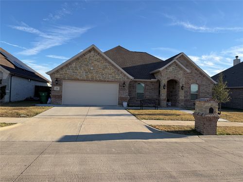 636 Xavier Ct, Waxahachie, TX, 75165-2094 | Card Image