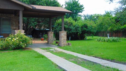 100 W Caroline St, Trinity, TX, 75862 | Card Image
