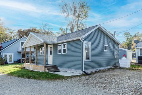 47 Ems B15 Ln, Pierceton, IN, 46562-9125 | Card Image