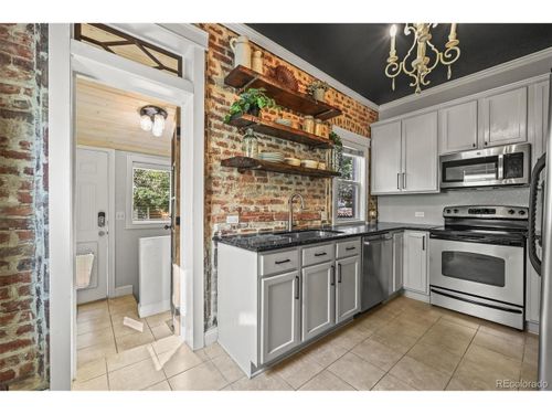 1024 34th St, Denver, CO, 80205-2732 | Card Image