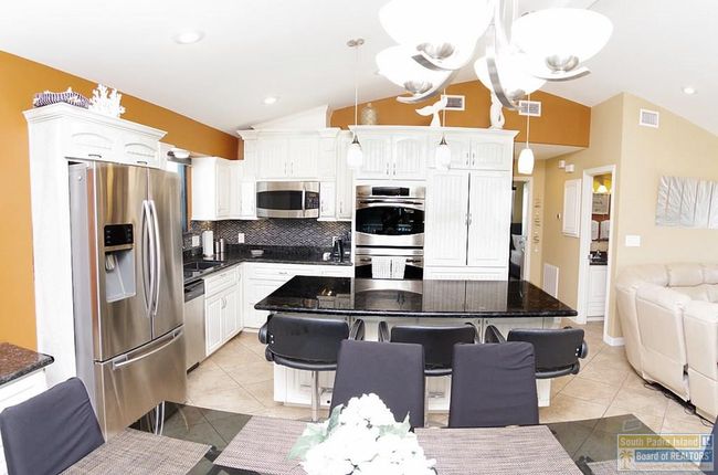 502 W Clam Cir, House other with 2 bedrooms, 3 bathrooms and null parking in Port Isabel TX | Image 16