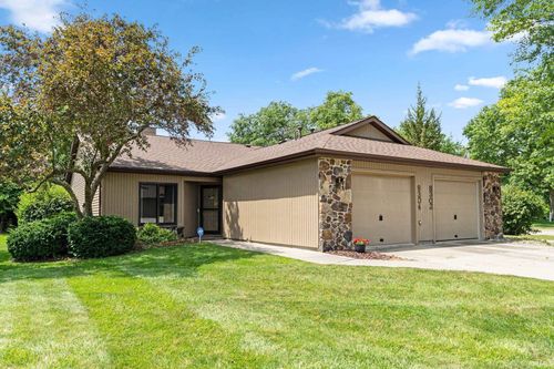 8304 Lamplighter Ct, Fort Wayne, IN, 46835-4498 | Card Image
