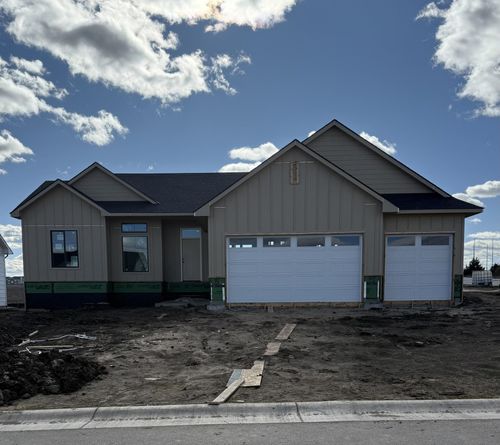 3212 N Bedford Ct, Wichita, KS, 67226-3464 | Card Image