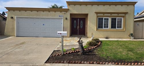 16223 Mount Craig Cir, Fountain Valley, CA, 92708-2124 | Card Image