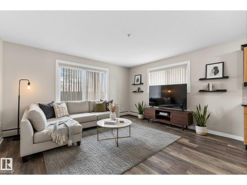 112-9945 167 St Nw, Edmonton, AB, T5P0K5 | Card Image
