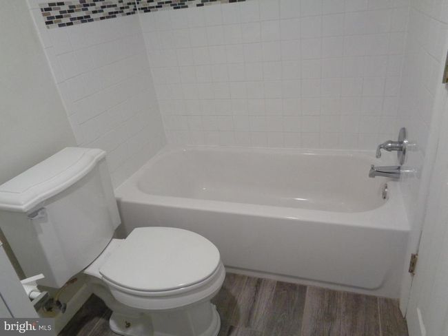 APT-104 - 1954 Kennedy Dr, Condo with 2 bedrooms, 1 bathrooms and null parking in MCLEAN VA | Image 25