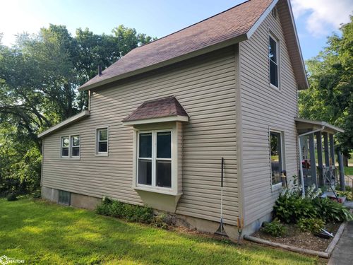 24 N Gaylord Ave, Nora Springs, IA, 50458-7750 | Card Image