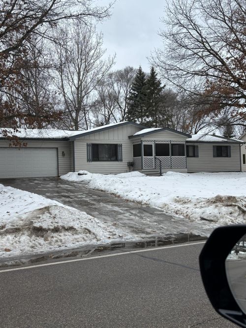 10430 Lever St Ne, Circle Pines, MN, 55014-1812 | Card Image