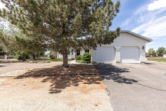 395 Edgebrook Dr, House other with 3 bedrooms, 2 bathrooms and null parking in Spring Creek NV | Image 4