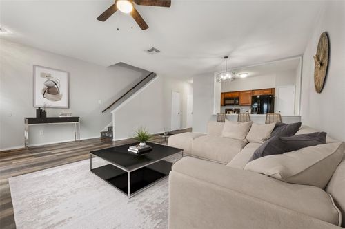 7471-17471 Red Oak Dr, Houston, TX, 77090-7701 | Card Image