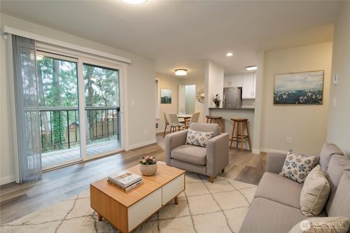 c5-4601 Sw 320th St, Federal Way, WA, 98023-2400 | Card Image