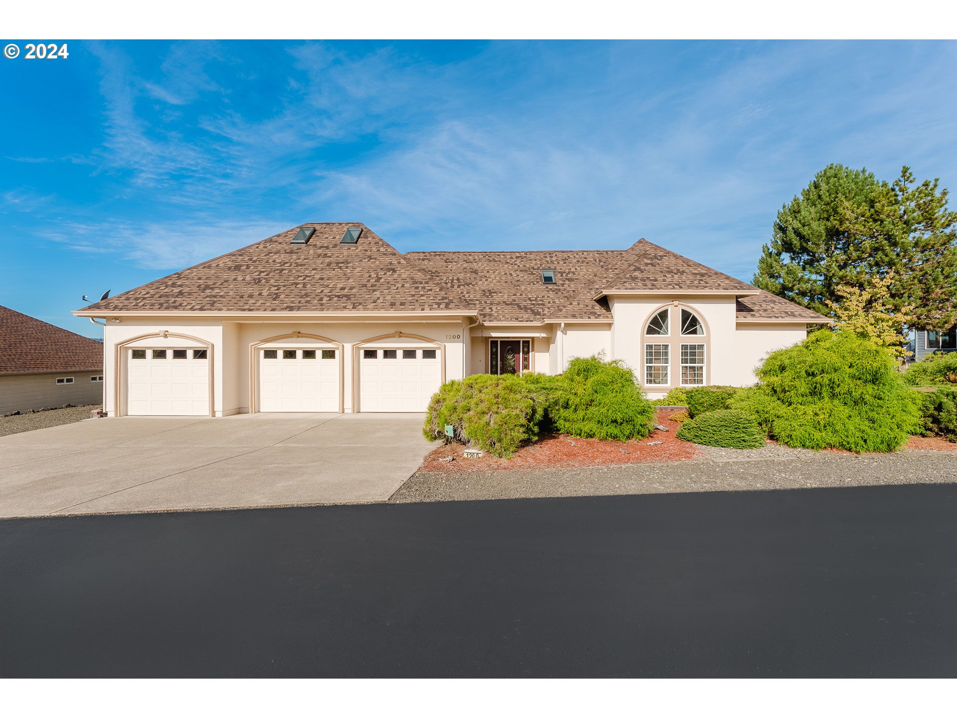 Granite Ridge St, Roseburg, OR 97470