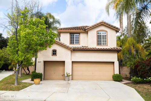 327 Savoy Ct, Oak Park, CA, 91377-4850 | Card Image
