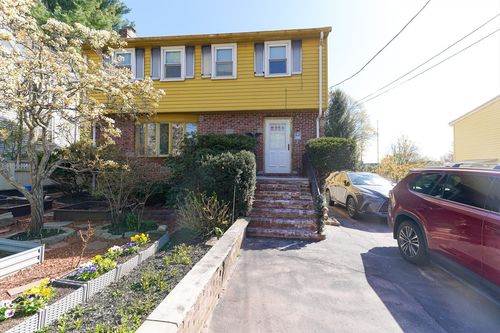 356 Quarry St, Quincy, MA, 02169-4127 | Card Image