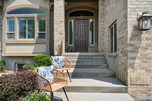 1653 E Crescent View Cir, Sandy, UT, 84092-5100 | Card Image