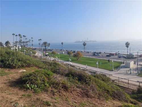 1720 E 2nd St, Long Beach, CA, 90802-5918 | Card Image