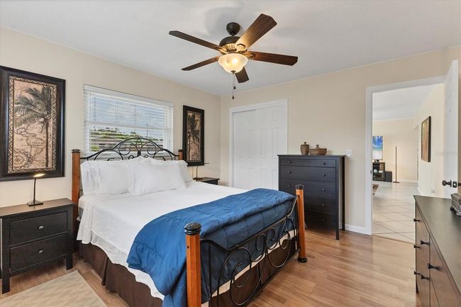 2402 33 Rd St W, House other with 3 bedrooms, 2 bathrooms and null parking in BRADENTON FL | Image 16