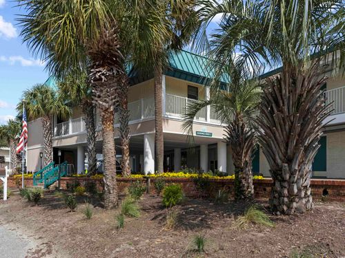 249-1 Norris Dr, Pawleys Island, SC, 29585-5582 | Card Image