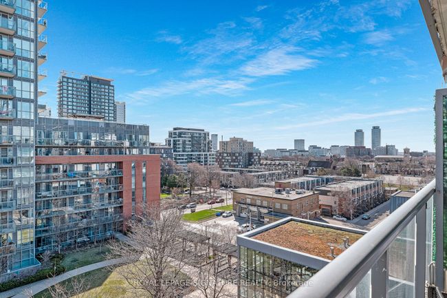 804 - 1 Cole St, Condo with 2 bedrooms, 1 bathrooms and 1 parking in Toronto ON | Image 24
