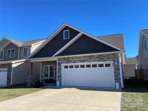 28 Sage Crest Loop, Weaverville, NC, 28787-0698 | Card Image