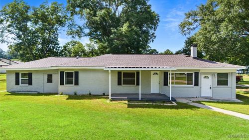 7 Narrow Lane Rd, Wetumpka, AL, 36092-8657 | Card Image
