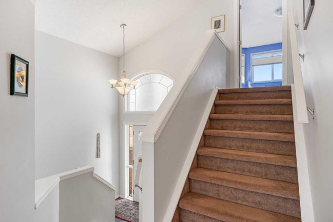 21 Everhollow Rise Sw, Home with 4 bedrooms, 3 bathrooms and 2 parking in Calgary AB | Image 21