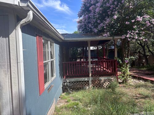 2253 Waterfront Park Dr, Canyon Lake, TX, 78133-6112 | Card Image