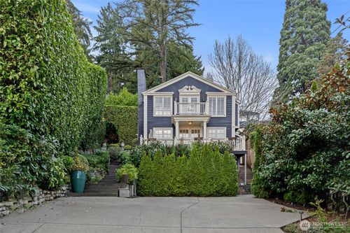 1435 Newport Way, Seattle, WA, 98122-3559 | Card Image